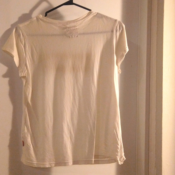 3/$20 Levi's white T-shirt - Picture 4 of 4